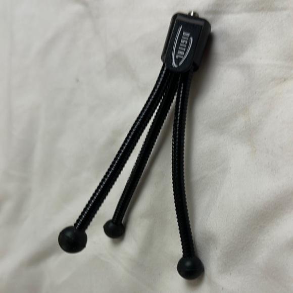 Digital Concepts Black Mini Tripod 4.75” Tall -NOS - Picture 2 of 4